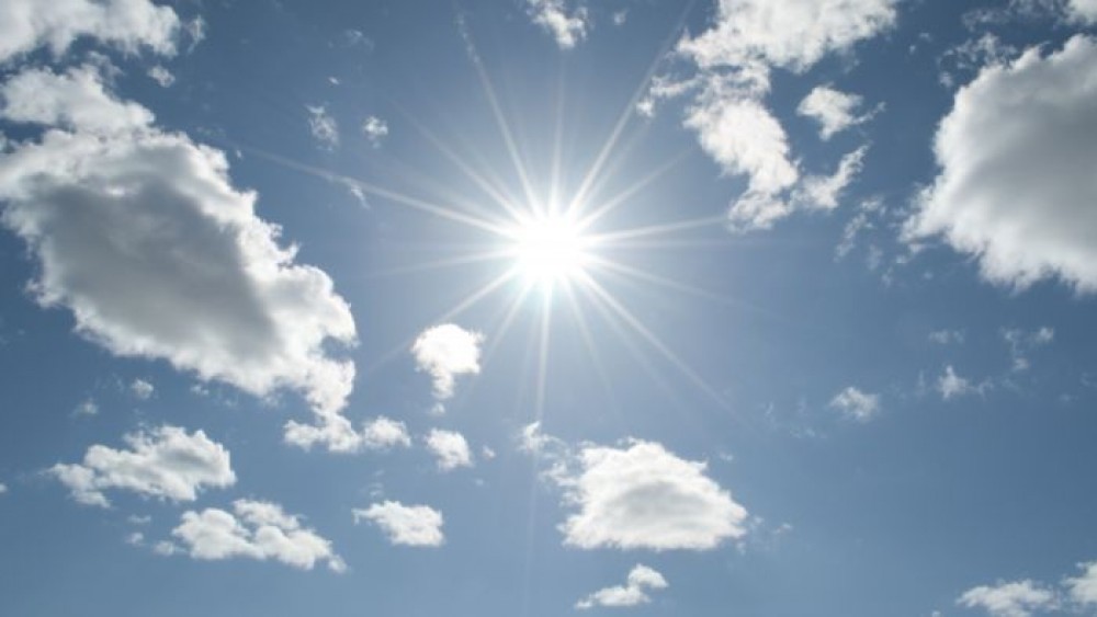 Cer variabil şi maxime de +20 °C. Cum va fi vremea astăzi
