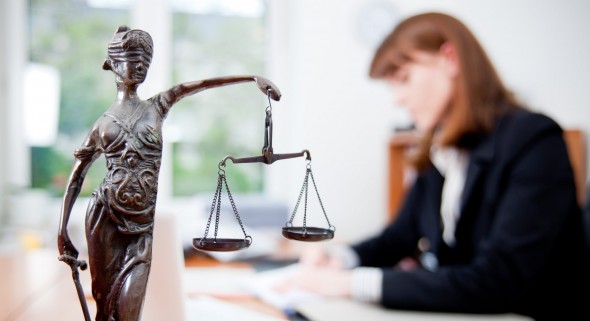 FLASH // Un avocat stagiar și complicele acestuia riscă condamnare pentru contrabandă cu droguri în proporții deosebit de mari