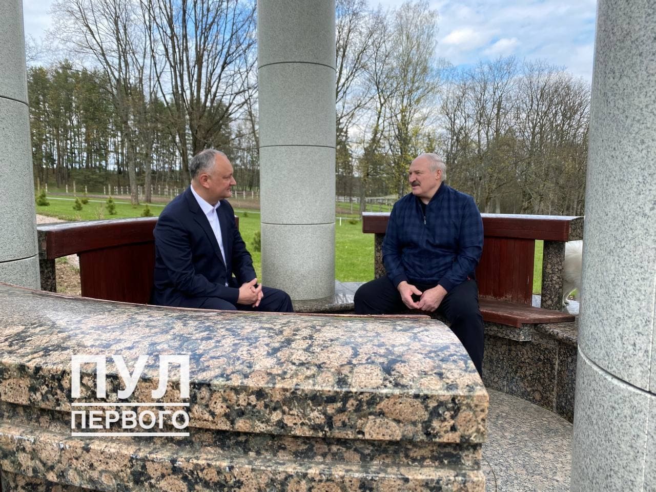 FOTO // Fără nici o funcție în stat, Igor Dodon a plecat în Belarus și discută cu dictatorul Lukașenko