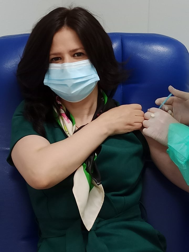 FOTO // După Maia Sandu, și deputații PAS s-au vaccinat astăzi cu prima doză de Astra Zeneca