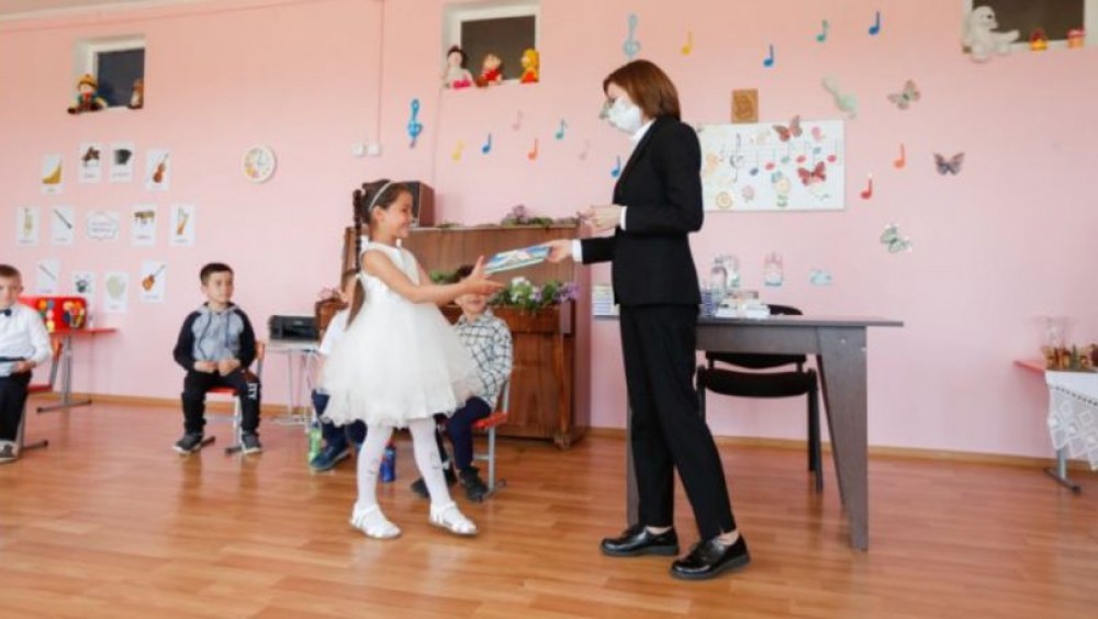 Mesajul EMOȚIONANT al Președintelui, Maia Sandu: „Ne dorim ca familiile noastre să rămână acasă, în Moldova”