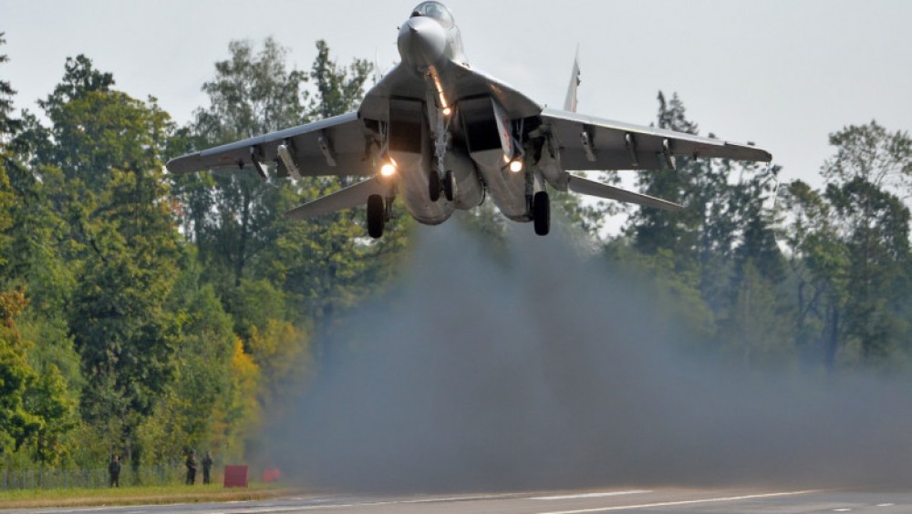 Belarusul a interceptat un avion comercial internațional pentru a aresta un opozant al regimului Lukașenko