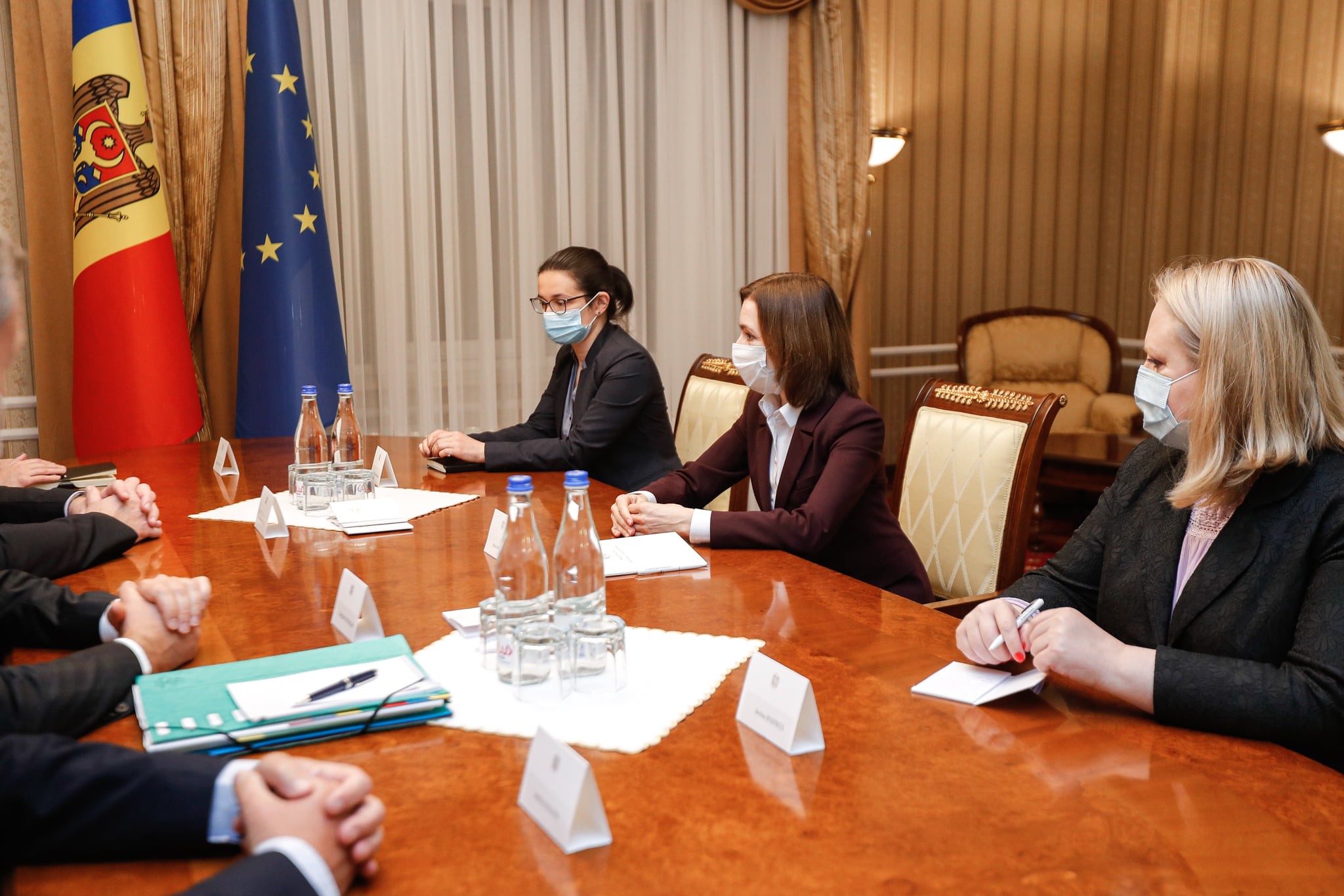 FOTO // Maia Sandu a avut o întrevedere cu eurodeputații Andrius Kubilius, Andrej Halicki și Siegfried Mureșan