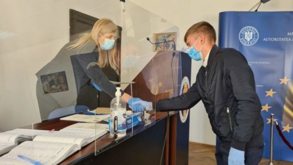 Fiecare al 4-lea moldovean are și cetățenia română. „Numărul ar putea crește”