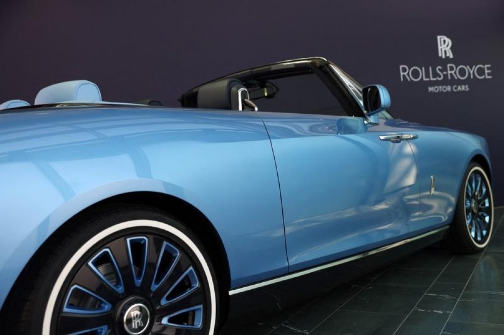 Rolls Royce și-a dezvăluit noua mașină de lux: „cel mai ambițios automobil creat vreodată”