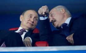 Putin l-a provocat pe Lukașenko să înoate împreună în Marea Neagră