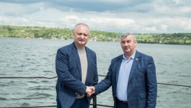 Igor Dodon încalcă legislația electorală? Ar fi utiliza resursele administrative în campanie