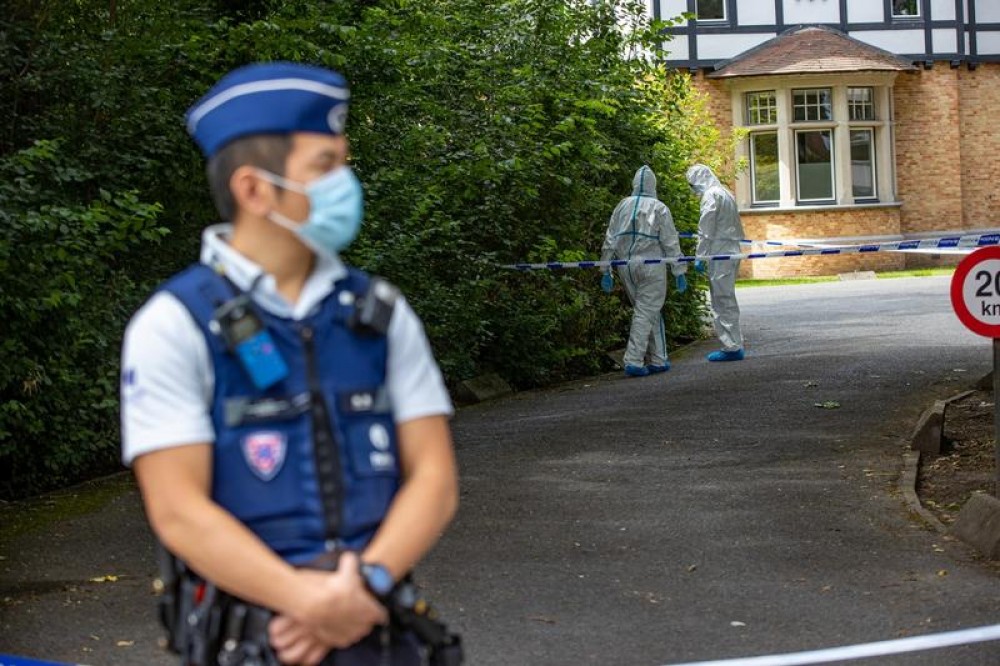 Dramă în Belgia: O mamă a fost omorâtă în timp ce se plimba pe stradă cu bebelușul în cărucior