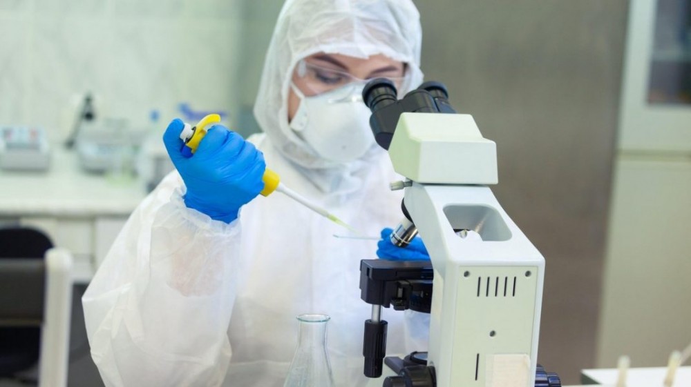 STUDIU // Coronavirusul a fost creat în laborator de oamenii de știință chinezi și „nu are strămoși credibili naturali”