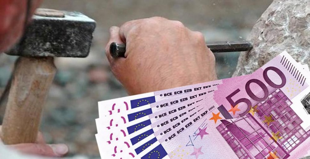 Sculptură invizibilă, vândută cu 15.000 de euro. Cine este artistul și ce reprezintă de fapt lucrarea