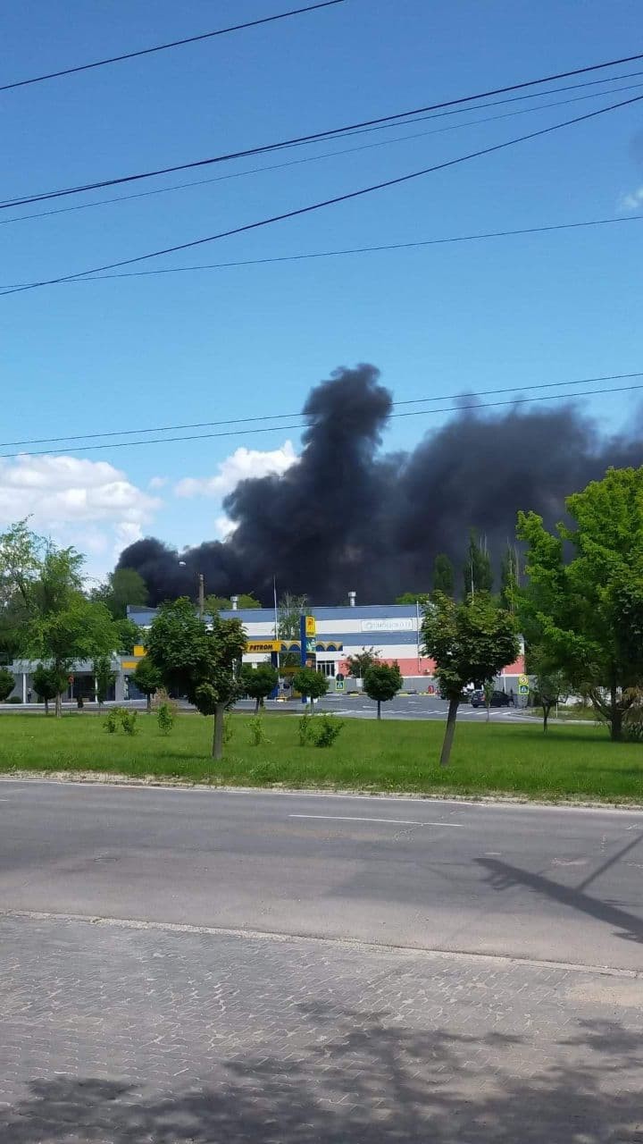 FOTO // Incendiu puternic la Ciocana. Fumul a acoperit tot sectorul