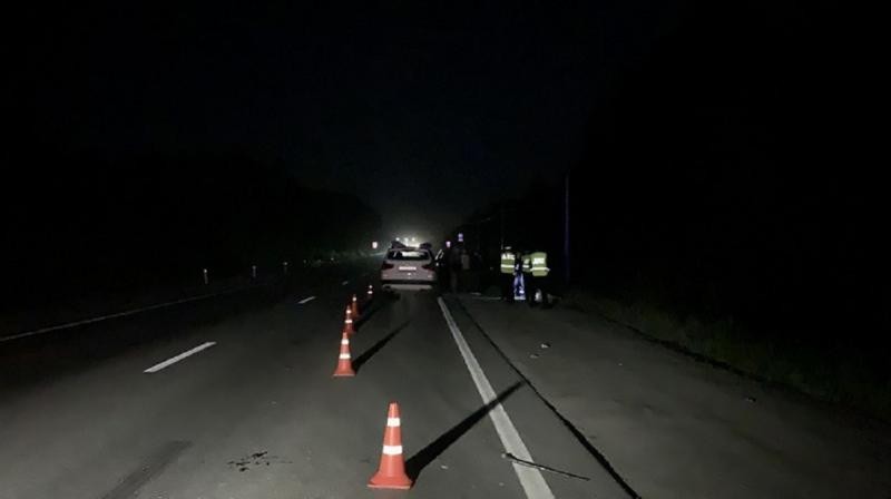 FOTO/VIDEO: Elan spulberat de un Opel zboară și aterizează pe plafonul unui BMM X3. Șoferul SUV-ului a murit pe loc