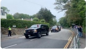 Coloana prezidențială circulând pe contrasens. Situație AMUZANTĂ de la vizita lui Biden în Marea Britanie