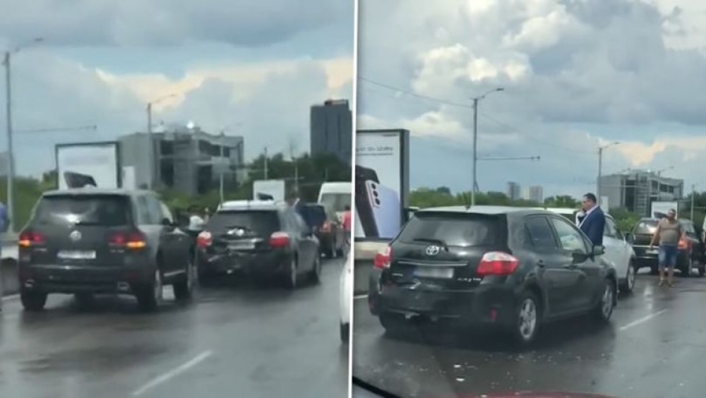 Accident în lanț pe Viaduct. Patru automobile au fost avariate