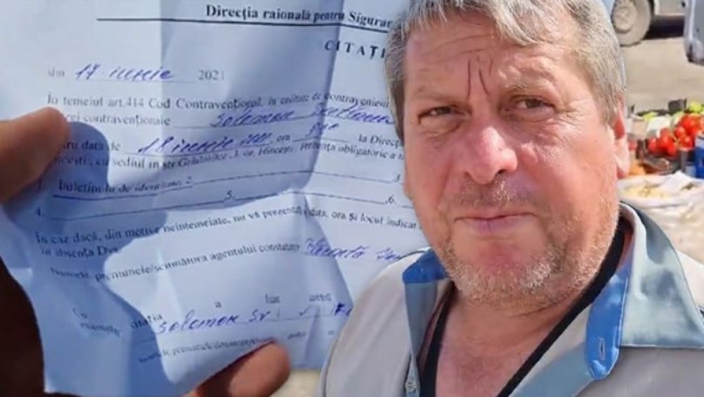 REVOLTĂTOR! Amendați cu 700 de lei pentru că-și vindeau castraveții la o piață de la Hâncești