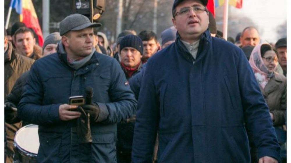 Renato Usatîi dă de pământ cu Andrei Năstase: La parlamentare va fi Baltika 0 (zero)