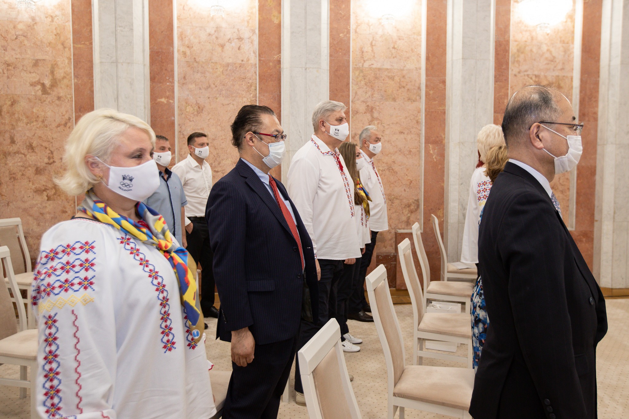 FOTO // Maia Sandu a înmânat Drapelul Republicii Moldova sportivilor moldoveni care vor participa la Jocurile Olimpice de la Tokyo