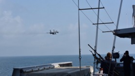 FOTO // Avioane de luptă ale Rusiei au hărțuit o fregată olandeză în Marea Neagră