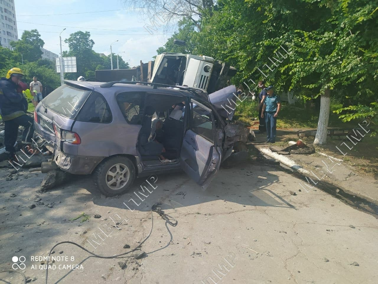 FOTO/VIDEO +18: Accident TERIBIL la Bender. Un șofer a murit după ce mașina sa a fost strivită de un Kamaz