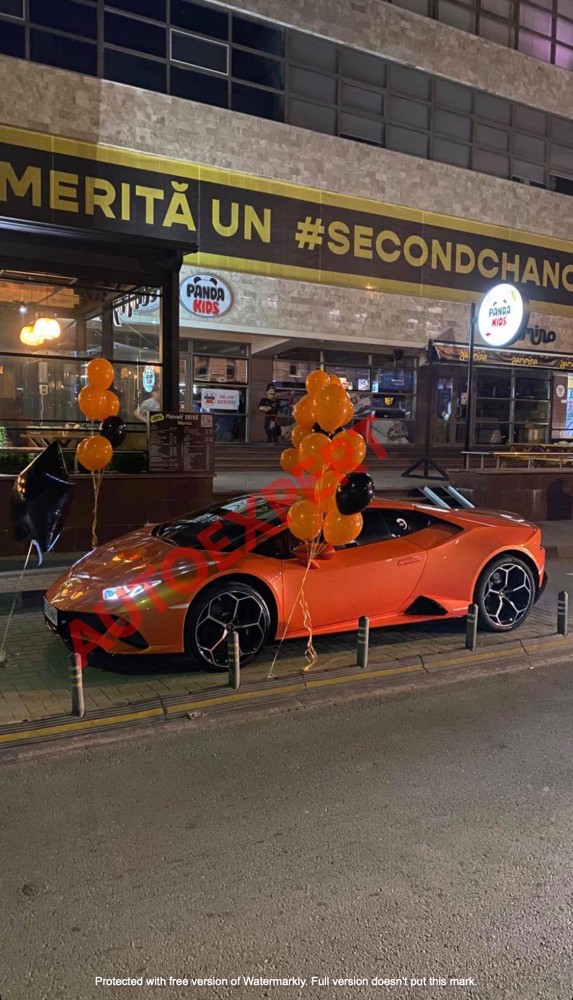Apariție de LUX pe străzile din Chișinău. Primul Lamborghini Huracan surprins în Moldova