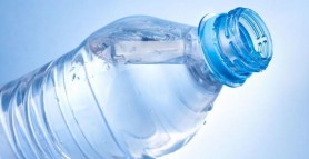 Expiră sau nu apa? Cum se explică de fapt termenul de valabilitate trecut pe sticlele de apă