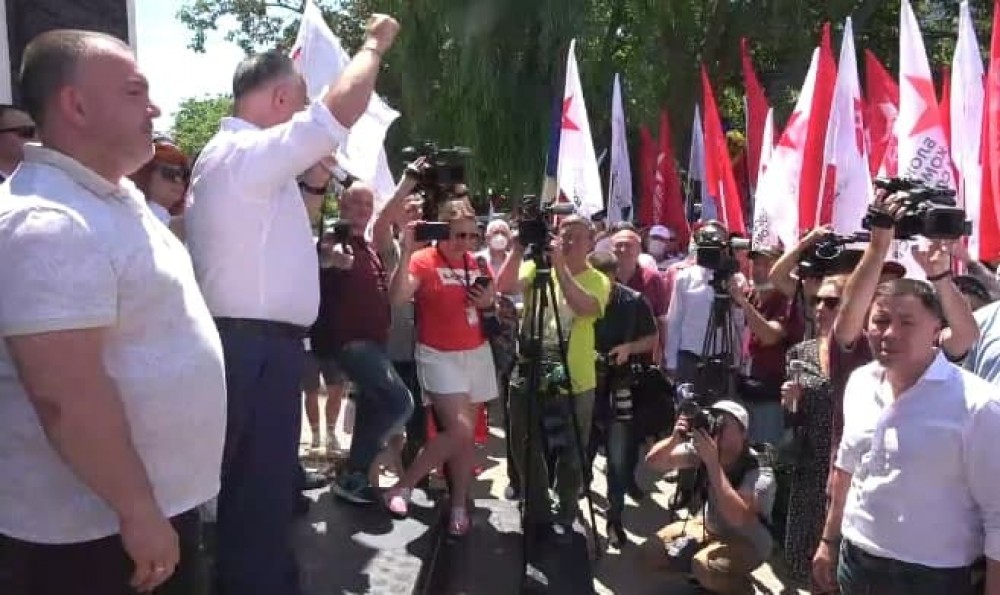 LIVE // Acțiune de protest organizată de Blocul electoral al Comuniștilor și Socialiștilor în fața sediului Curții Supreme de Justiție