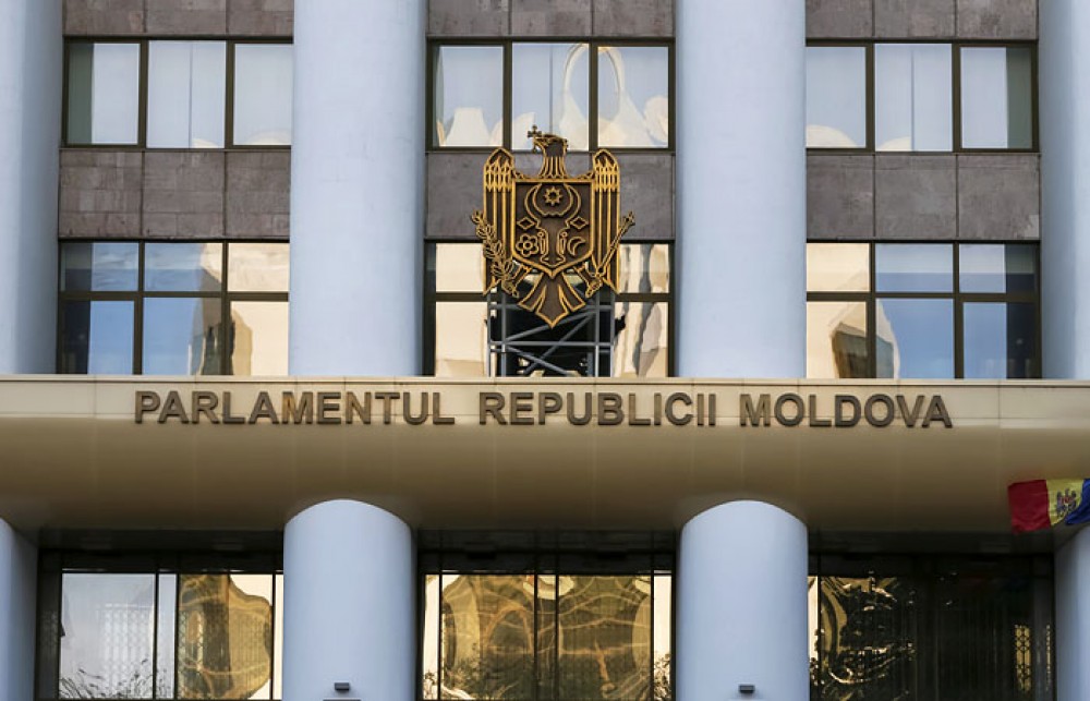 Ultima ORĂ // În Parlament ar accede doar 3 partide, PAS peste 55% - Rezultate prealabile conform sondajului WatchDog