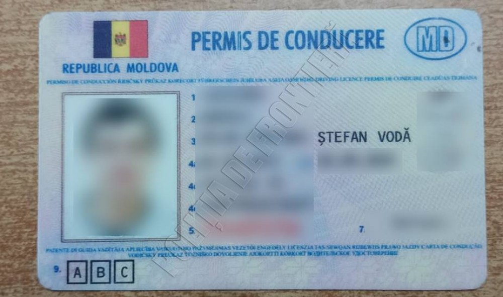 Un moldovean s-a pornit în Franța cu permis de conducere cumpărat pe internet