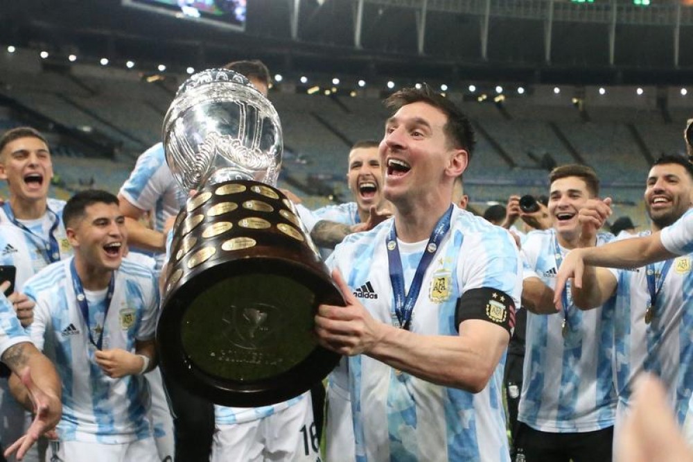 „Nu se va putea compara vreodată cu Maradona orice ar face". Lionel Messi, atacat dur de o fostă legendă a Argentinei