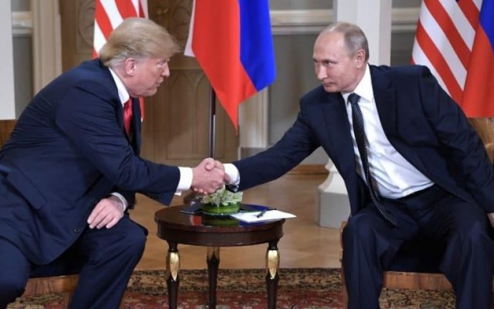 The Guardian: Documente ale Kremlinului par să arate un complot al lui Putin pentru a-l instala pe Trump la Casa Albă