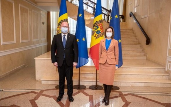 IMPORTANT // România va acorda 300 de mii de euro pentru susținerea societății civile și presei independente din Moldova