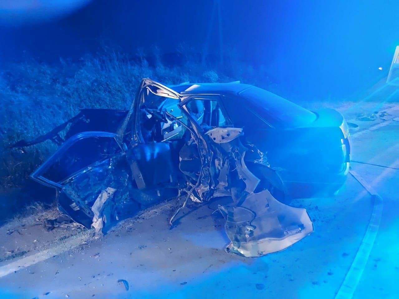 FOTO // Accident TERIBIL la Sîngerei. Doi bărbați au murit, iar alte patru persoane, printre care și un copil, au ajuns la spital