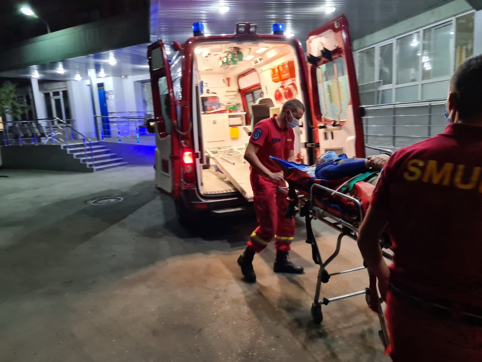 FOTO // Oazu Nantoi a fost adus din Bulgaria în această dimineață. Starea sa este gravă