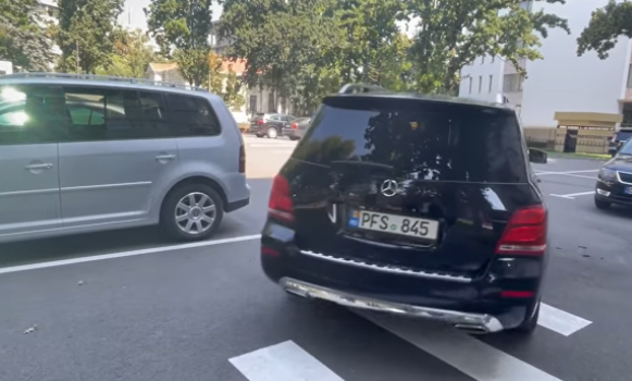 FOTO // Voronin, asigurat cu un Mercedes cumpărat din bani publici: Nu e confort...Asta eu trebuie să lucrez