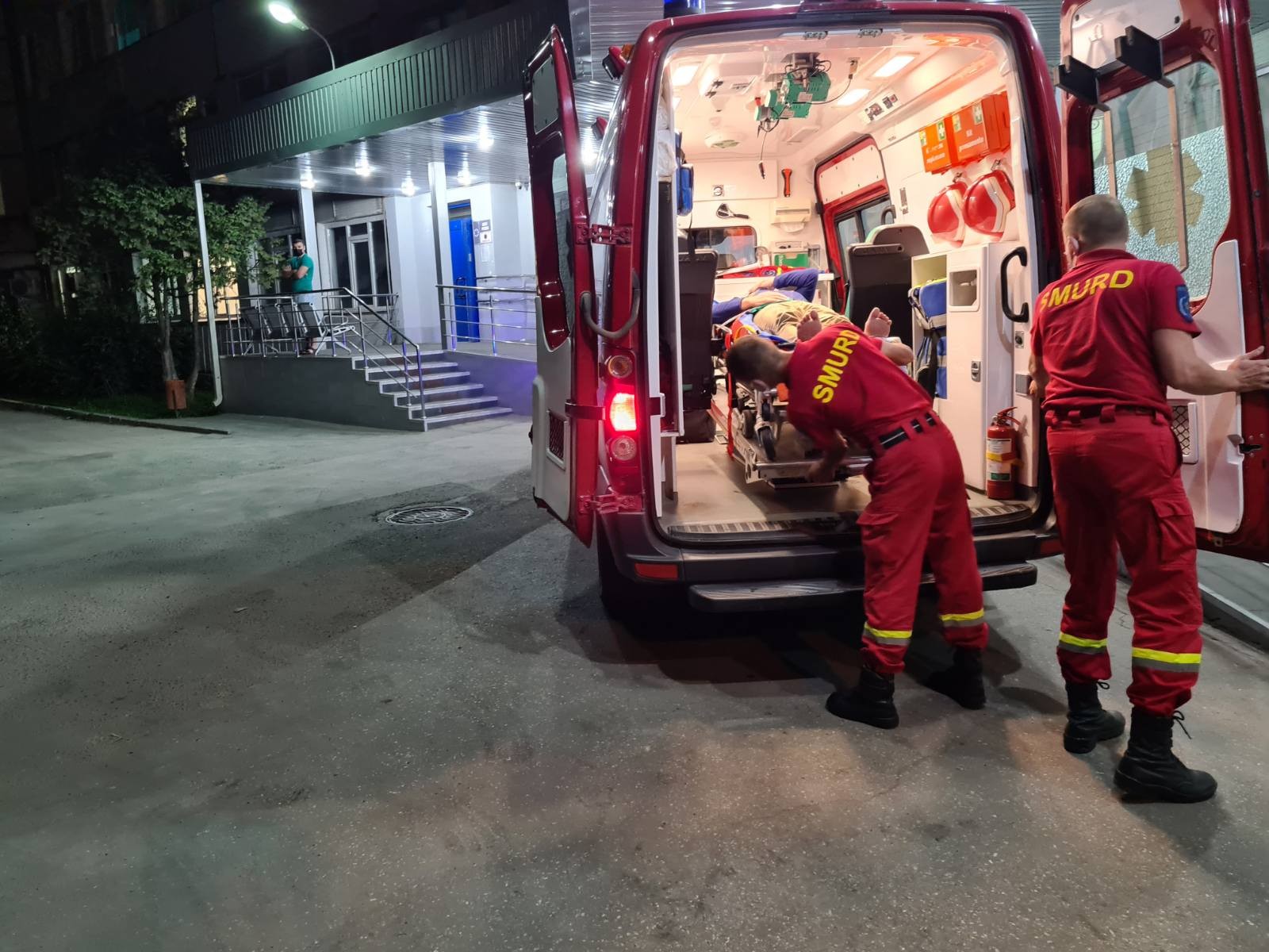 FOTO // Oazu Nantoi a fost adus din Bulgaria în această dimineață. Starea sa este gravă