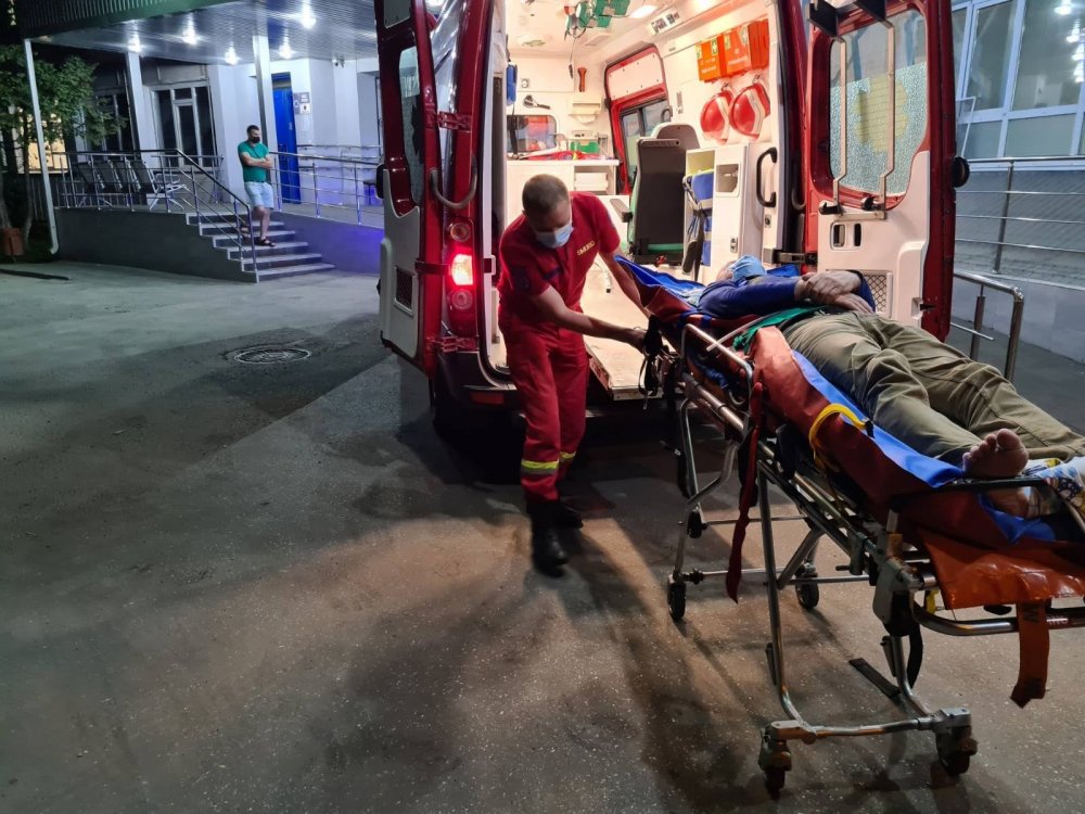 FOTO // Oazu Nantoi a fost adus din Bulgaria în această dimineață. Starea sa este gravă