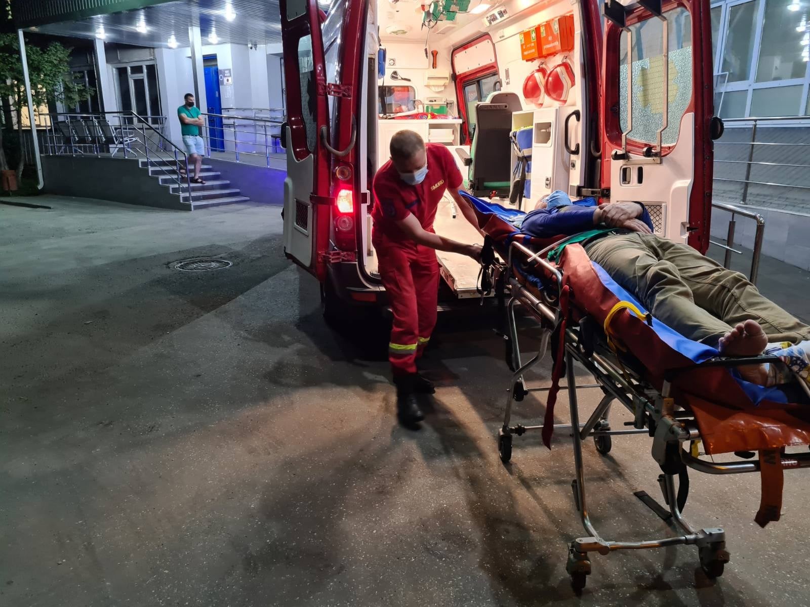 FOTO // Oazu Nantoi a fost adus din Bulgaria în această dimineață. Starea sa este gravă
