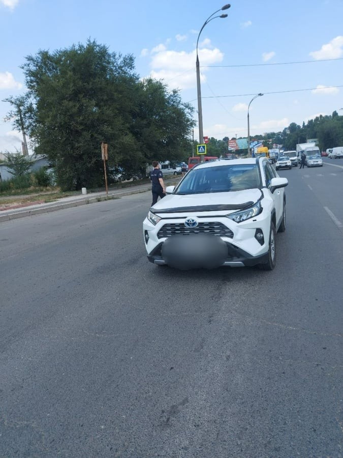 FOTO // Tragedie în Capitală. O femeie de 66 de ani a decedat după ce a fost lovită de o Toyota