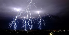 16 oameni aflați la nuntă au murit după ce au fost loviți de fulgere. Mirele este rănit