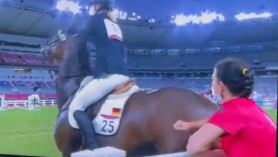 JO 2020: Antrenoarea echipei de pentatlon a Germaniei a fost exclusă, după ce a lovit calul care nu a vrut să sară peste obstacole