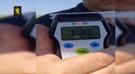 FOTO // Soroca: Abia de se ține pe picioare. Un bărbat a murit după ce șoferul beat și fără permis a pierdut controlul volanului
