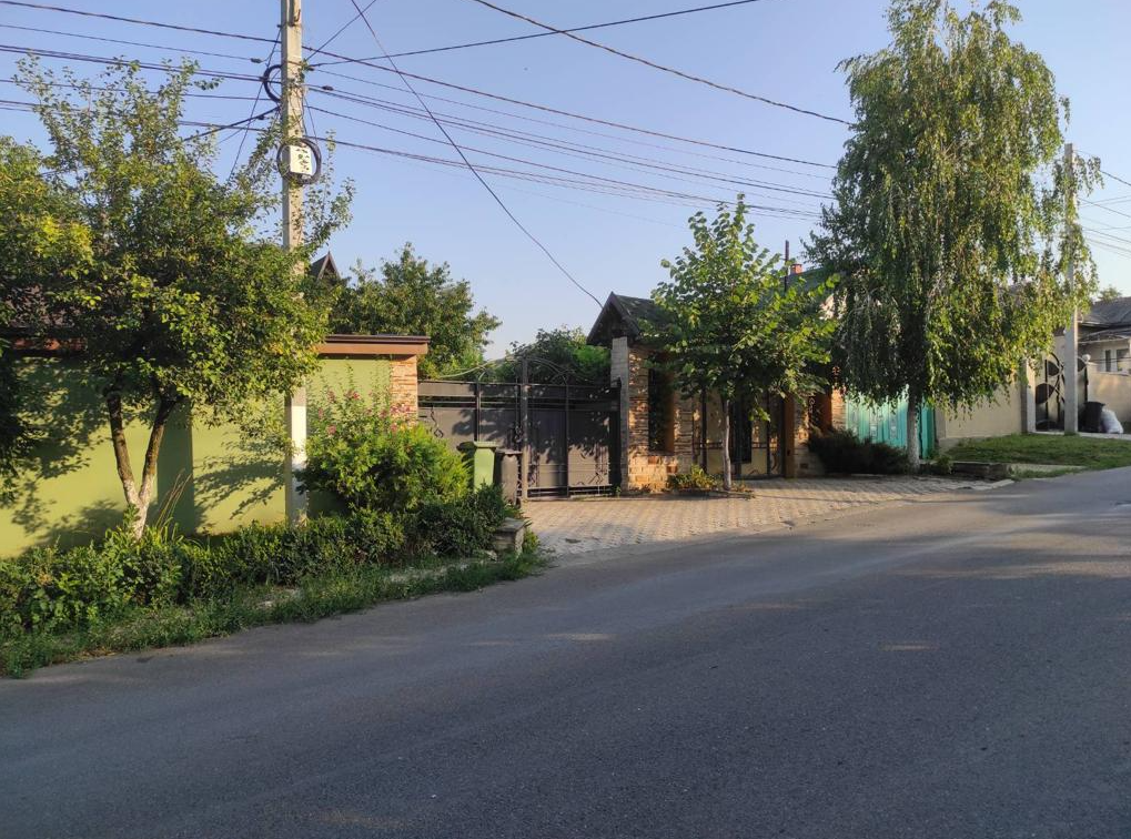 FOTO/DOC: Imperiu imobiliar a familiei șefului de la Termoelectrica: Pe parcursul mai multor ani ar colecta ,,forțat” de la antreprenori ,,comisioane pantagruelice”