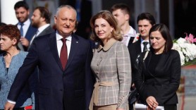 Dodon din nou la Moscova. Și-a luat și soția cu el
