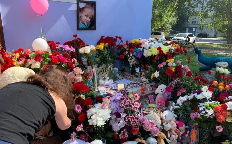 FOTO/VIDEO: Anastasia, o fetiţă de nici 9 anişori, a fost violată şi ucisă de un fost poliţist. Criminalul a ascuns cadavrul o lună şi jumătate