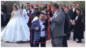 VIDEO // Împușcături din Kalașnikov și pistoale la o nuntă de la Nisporeni în fața manelistului Adrian Minune. Incident de acum 3 ani deconspirat de Poliția Română