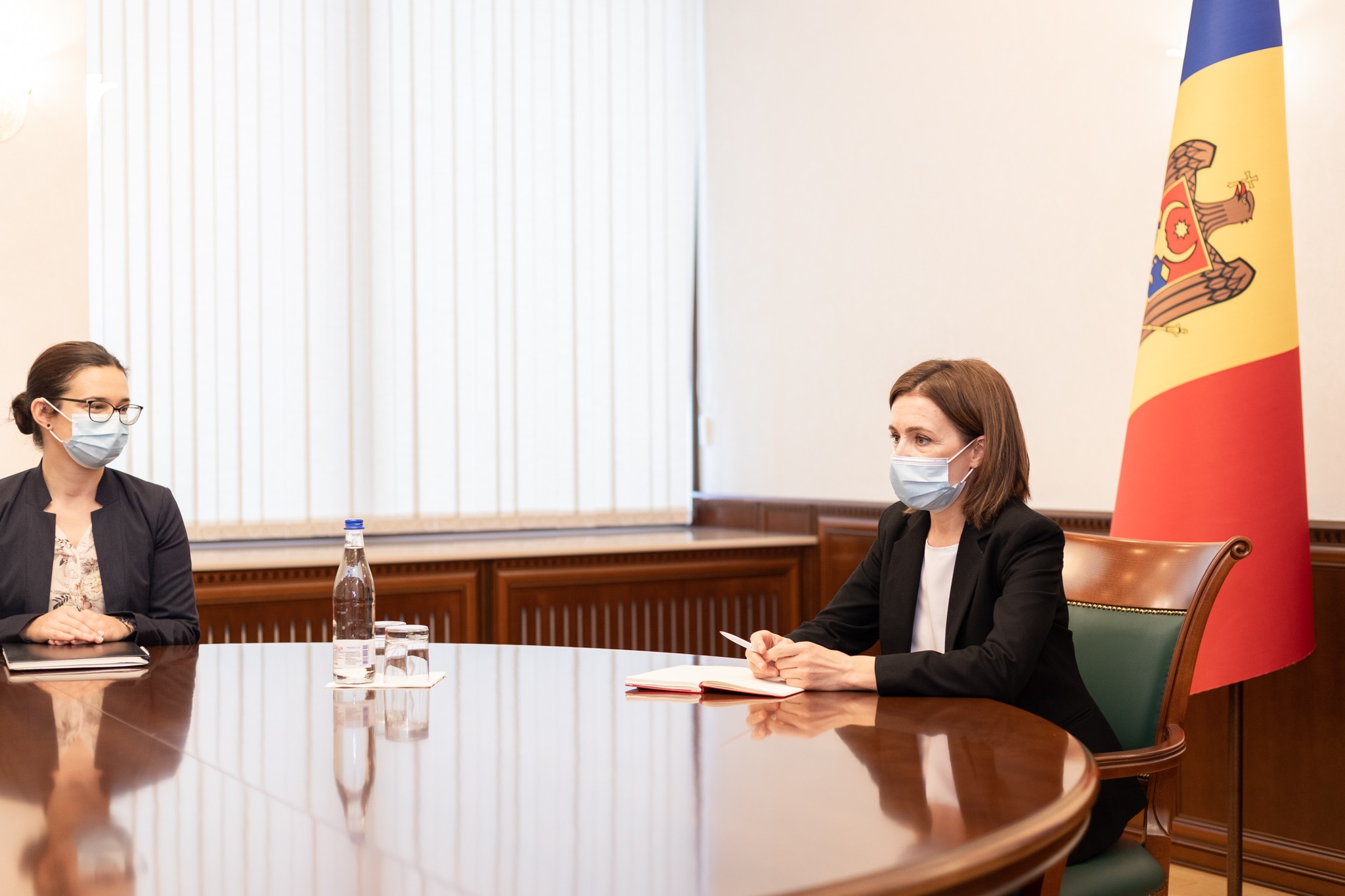 FOTO // Maia Sandu a discutat cu noul șef al Oficiului IRI în Moldova