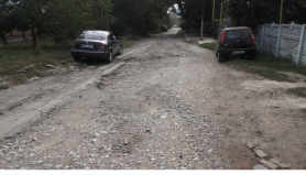 „Revoltător și dezgustător.” Unele drumuri din Bălți au auzit cuvântul „reparație” doar în campania electorală