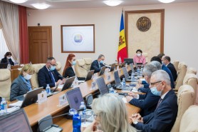 De la 1 octombrie 2021, venitul lunar minim garantat va constitui 1196 lei