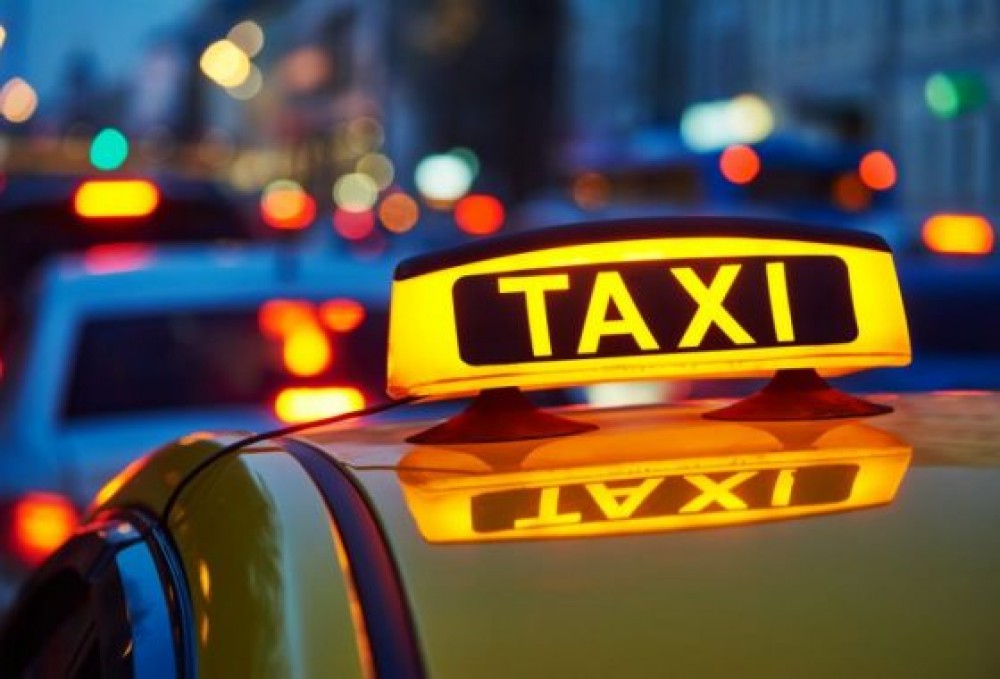 Călătoria FATALĂ! Un bărbat a decedat într-un TAXI în timp ce se deplasa pe o stradă de la Buiucani