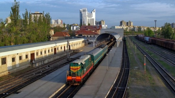 Vești bune pentru moldoveni: De la 1 octombrie SE IEFTINEȘTE călătoria cu trenul pe ruta Chișinău-Odesa